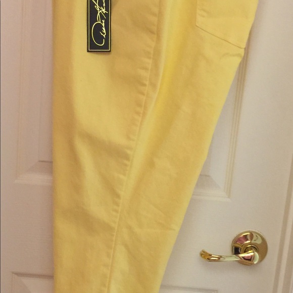 Clothes - Picture 7 of 8